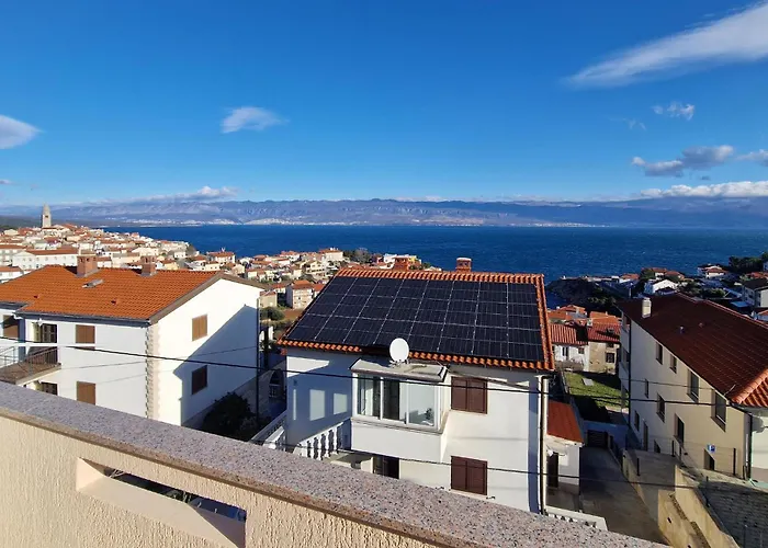 1 Bedroom Beautiful In * Vrbnik (Primorje-Gorski Kotar)