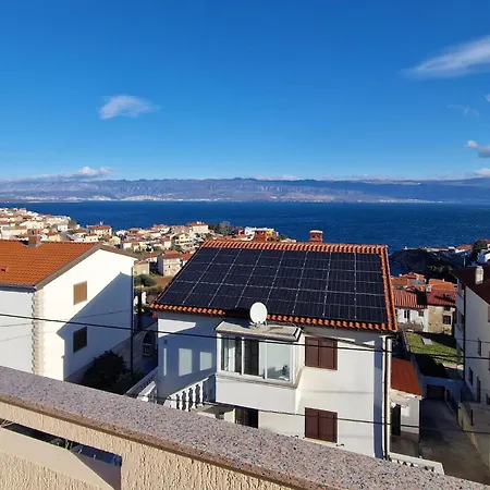 1 Bedroom Beautiful In * Vrbnik (Primorje-Gorski Kotar)